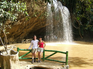Вьетнам, пакр Prenn. Мы на фоне водопада (фото)