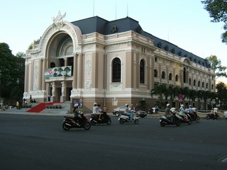 Вьетнам. Сайгонский оперный театр (фото)