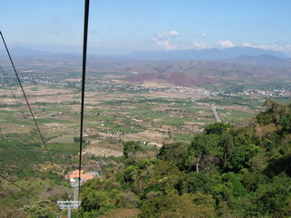 Фуникулер на горе Таку. С высоты открывается панорама окрестностей (фото)